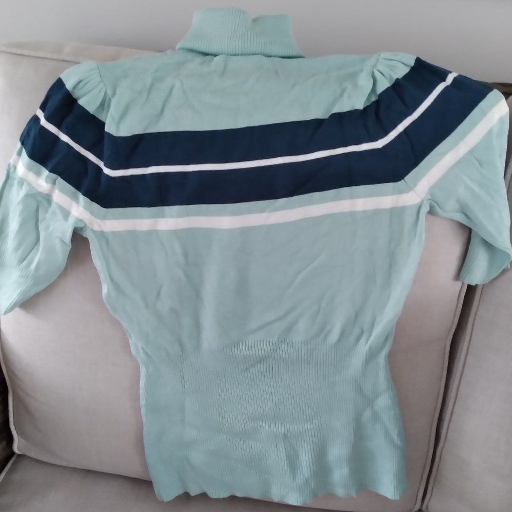 Eva Mendes New York and Company Turtleneck